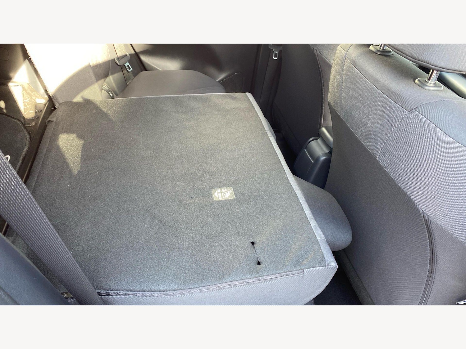 Used Toyota Yaris 2024 for sale - 78204047: Photo 20