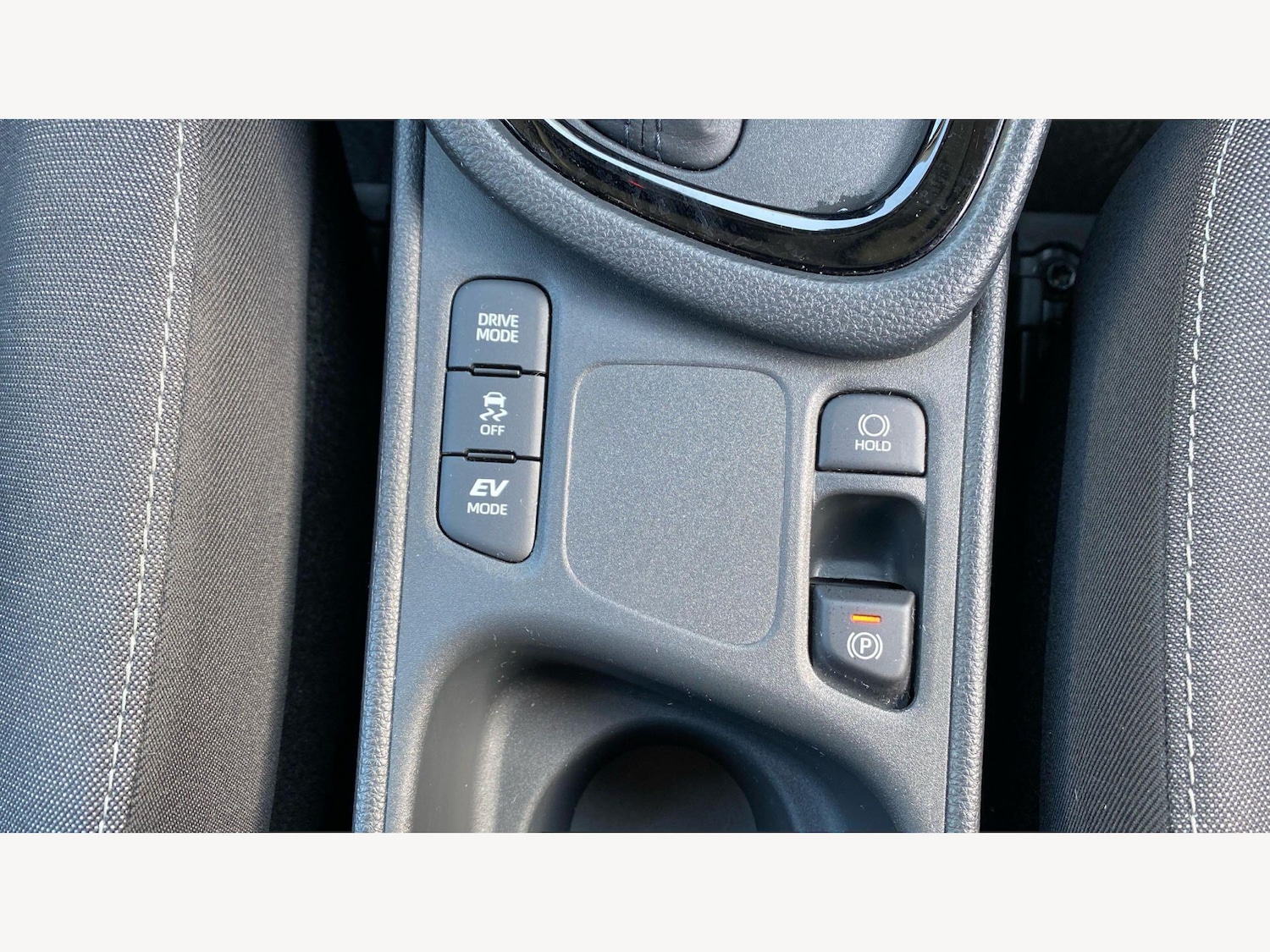 Used Toyota Yaris 2024 for sale - 78204047: Photo 37