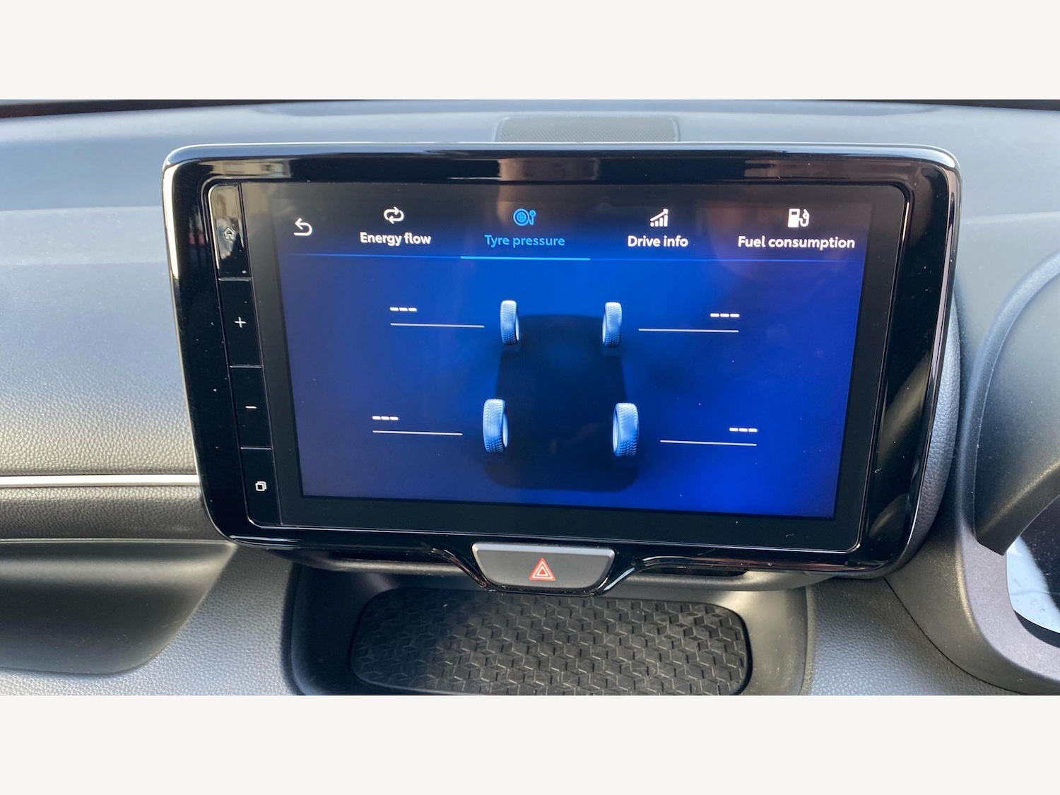 Used Toyota Yaris 2024 for sale - 78204047: Photo 40