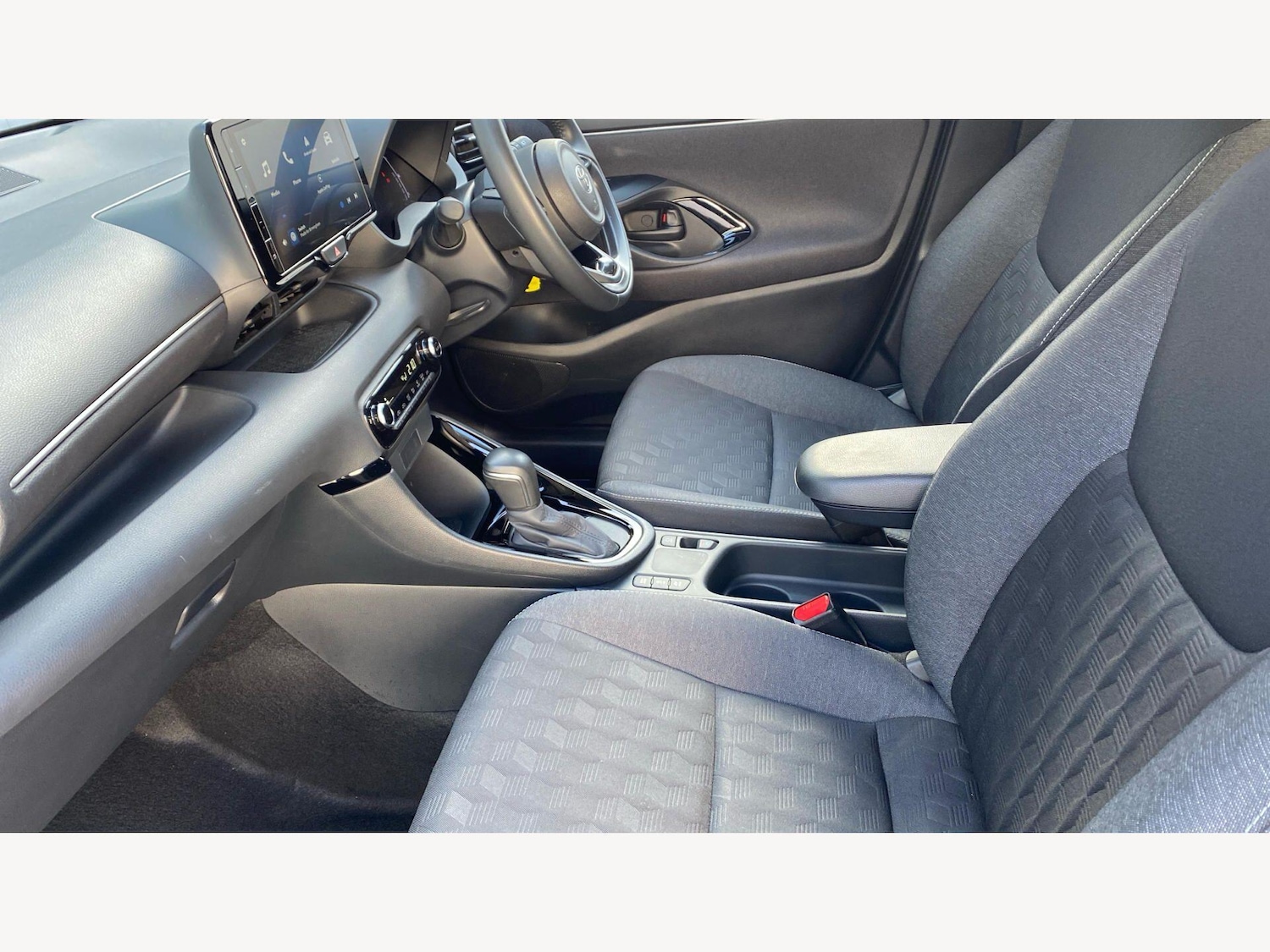 Used Toyota Yaris 2024 for sale - 78204047: Photo 7