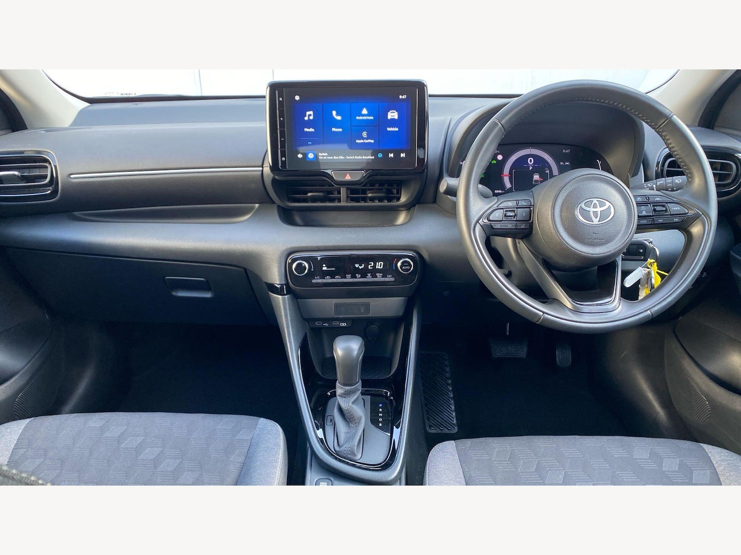 Used Toyota Yaris 2024 for sale - 78204047: Photo 8