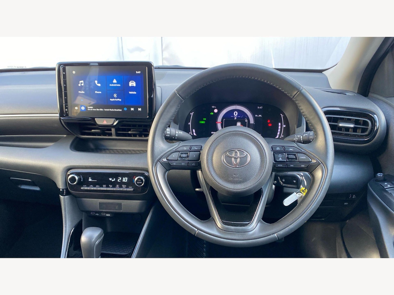 Used Toyota Yaris 2024 for sale - 78204047: Photo 9