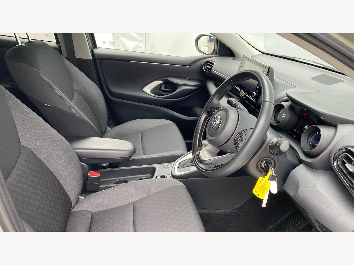 Used Toyota Yaris 2022 for sale - 76188992: Photo 13