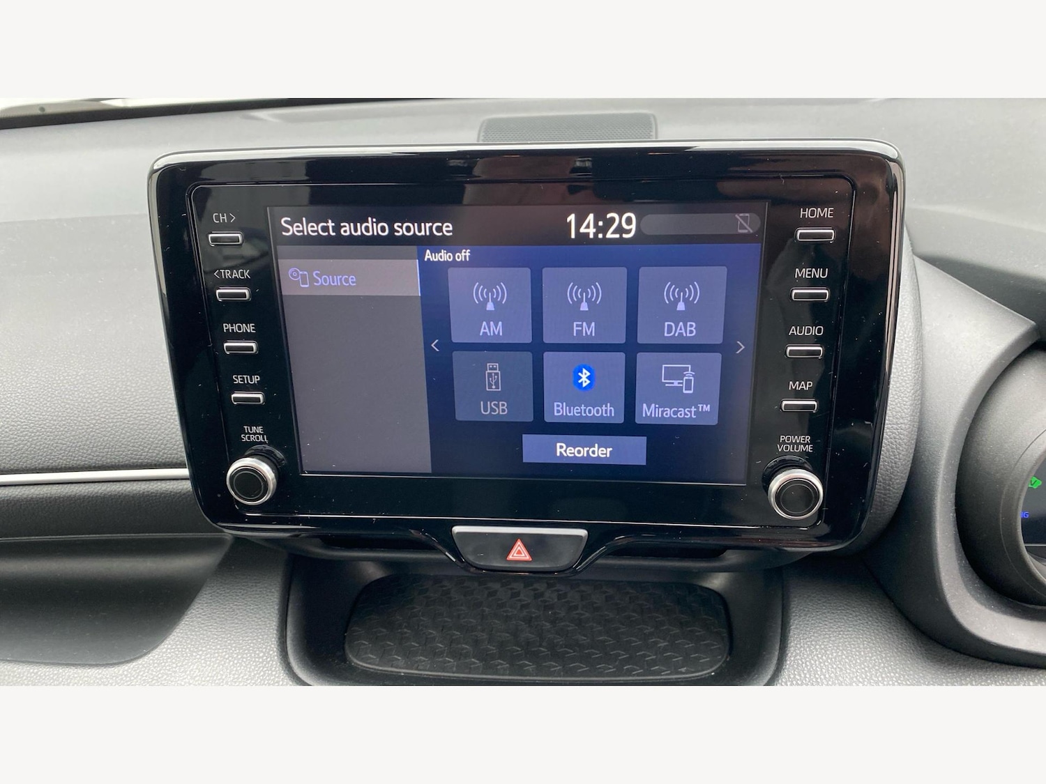 Used Toyota Yaris 2022 for sale - 76188992: Photo 28
