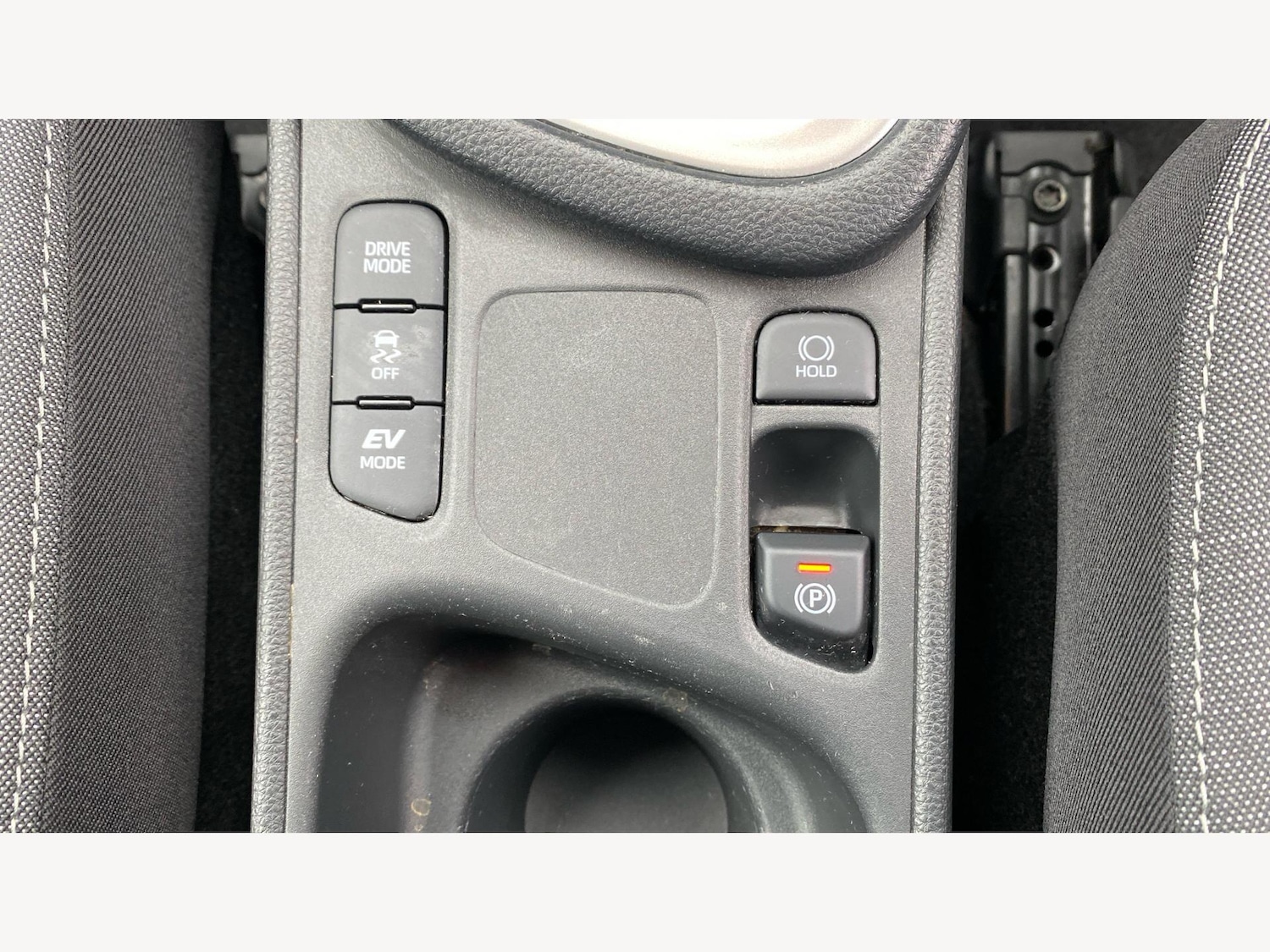 Used Toyota Yaris 2022 for sale - 76188992: Photo 39