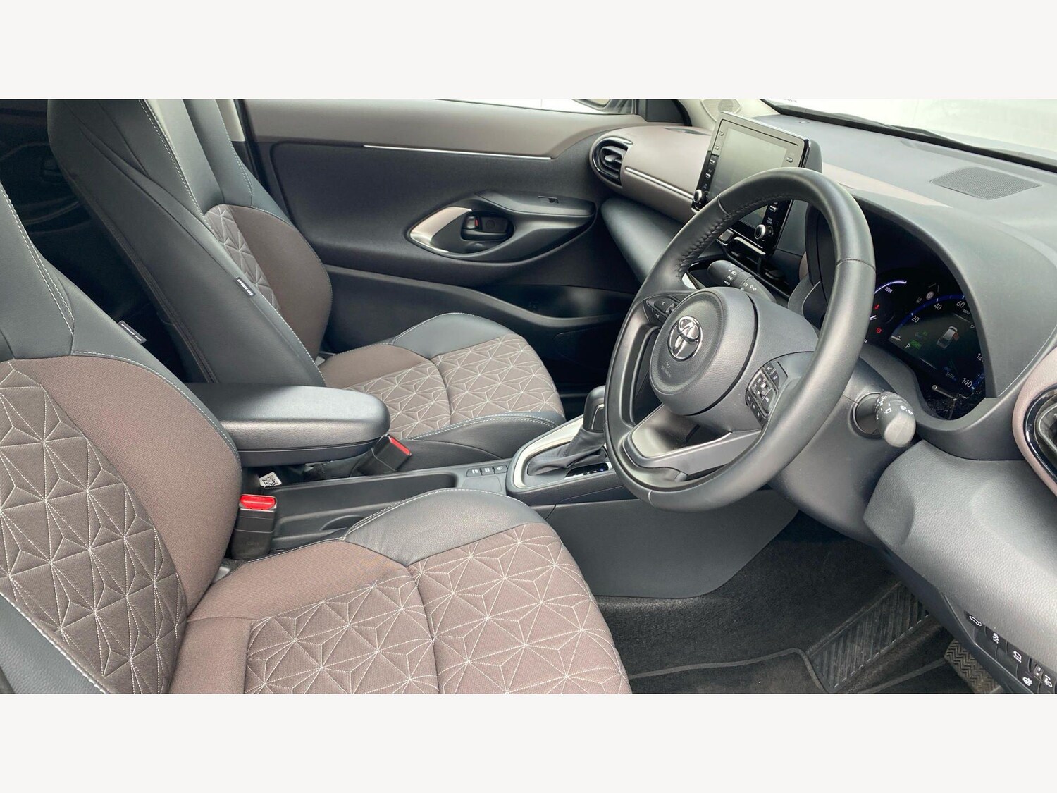 Used Toyota Yaris Cross for sale - 77957270: Photo 13