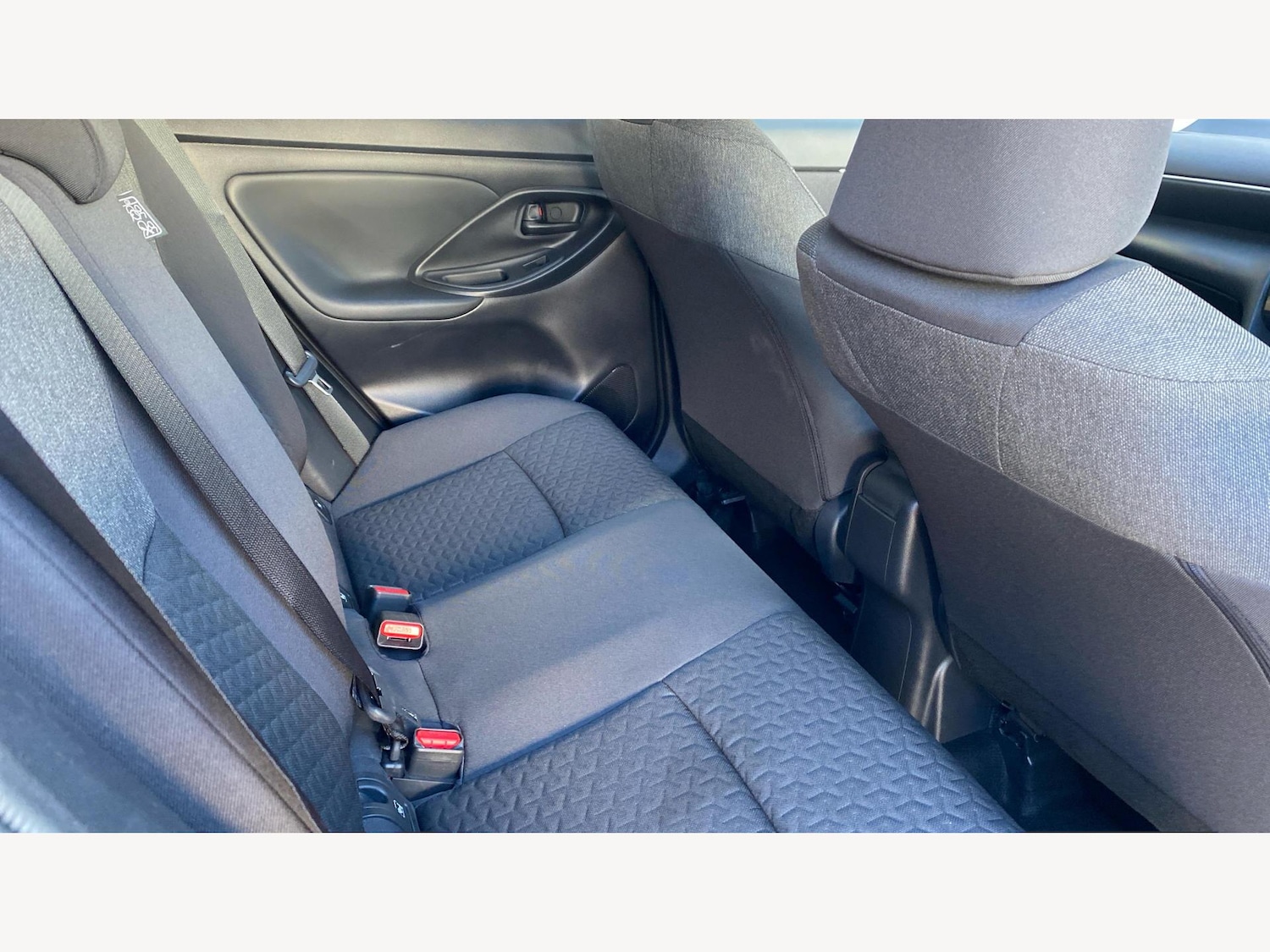 Used Toyota Yaris Cross 2023 for sale - 76608170: Photo 14