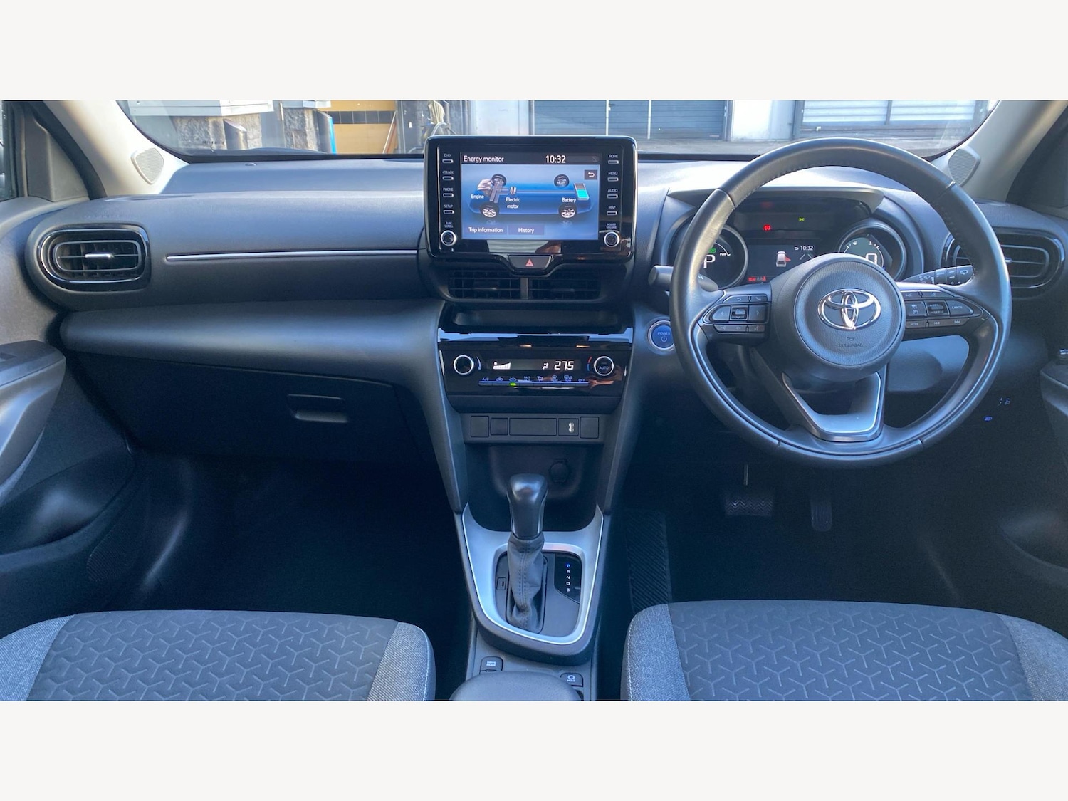 Used Toyota Yaris Cross 2023 for sale - 76608170: Photo 7