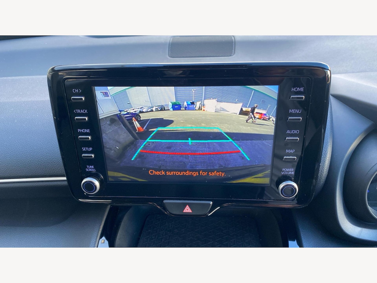 Used Toyota Yaris Cross 2023 for sale - 76608170: Photo 9