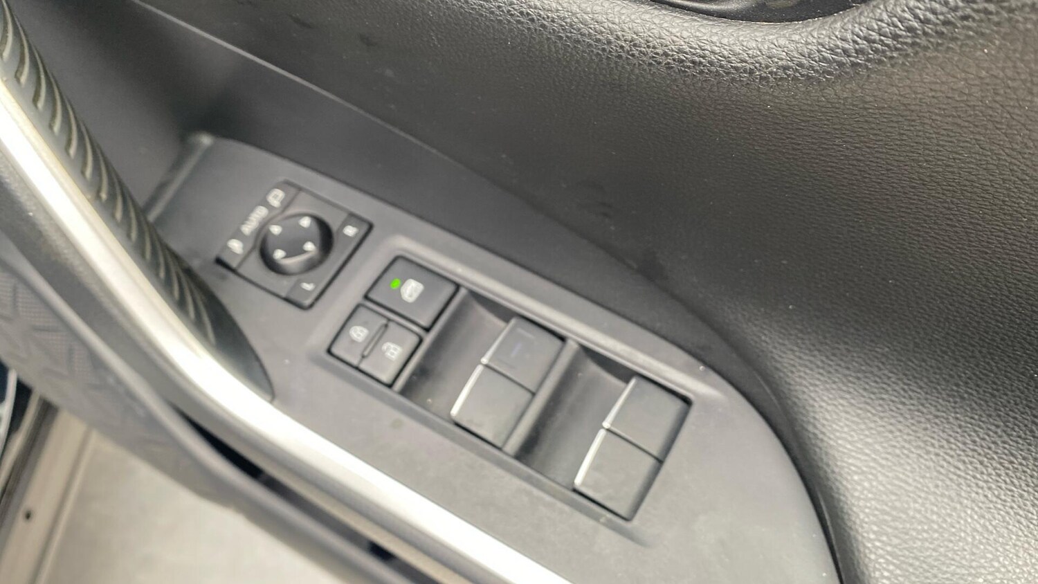 Used Toyota RAV4 2021 for sale - 76456684: Photo 33