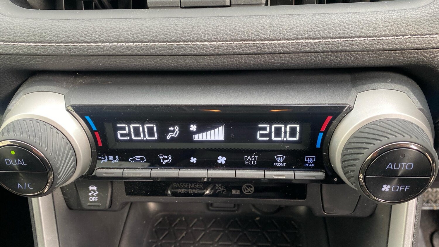 Used Toyota RAV4 2021 for sale - 76456684: Photo 41