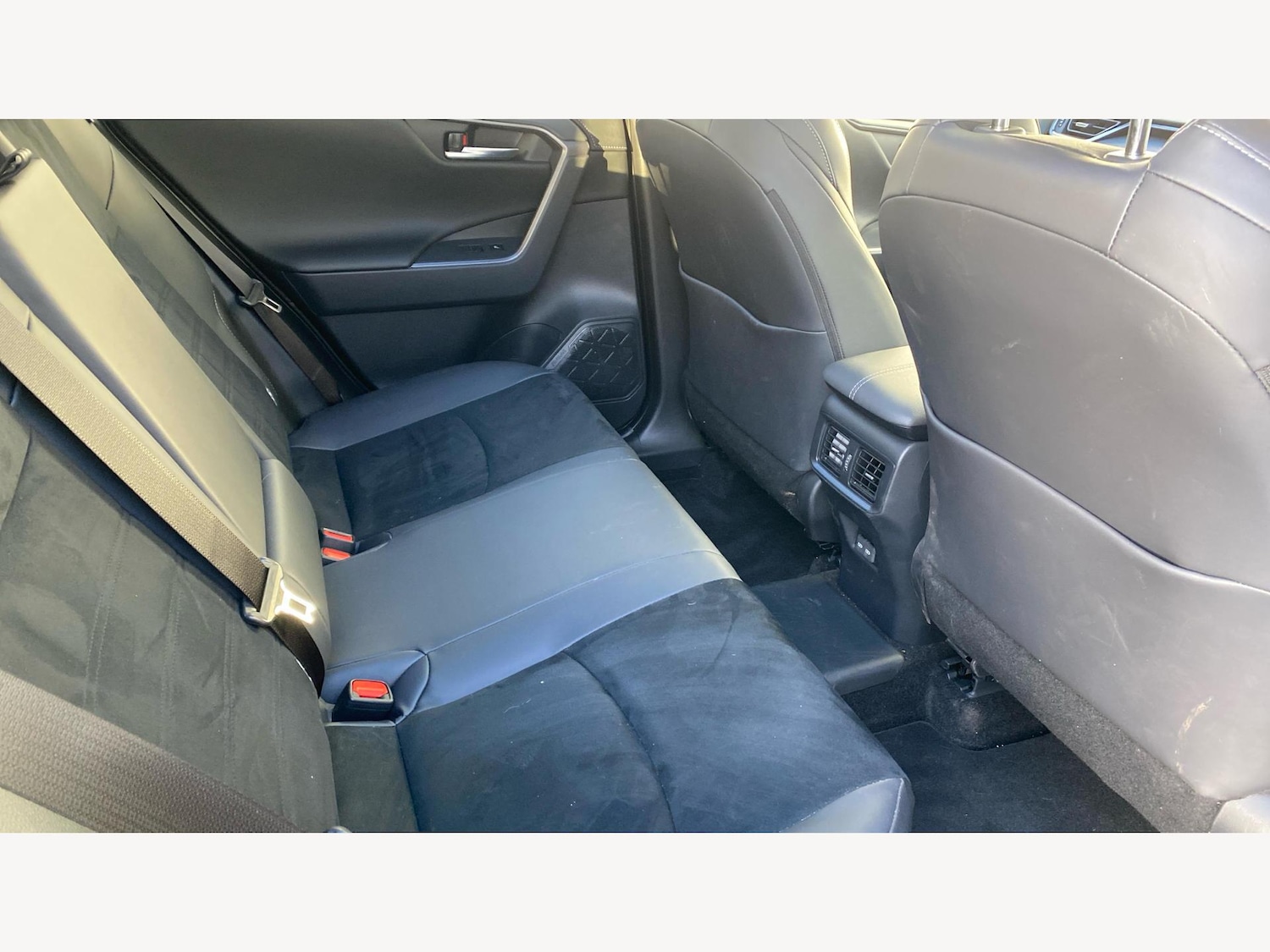 Used Toyota RAV4 2025 for sale - 76702380: Photo 14