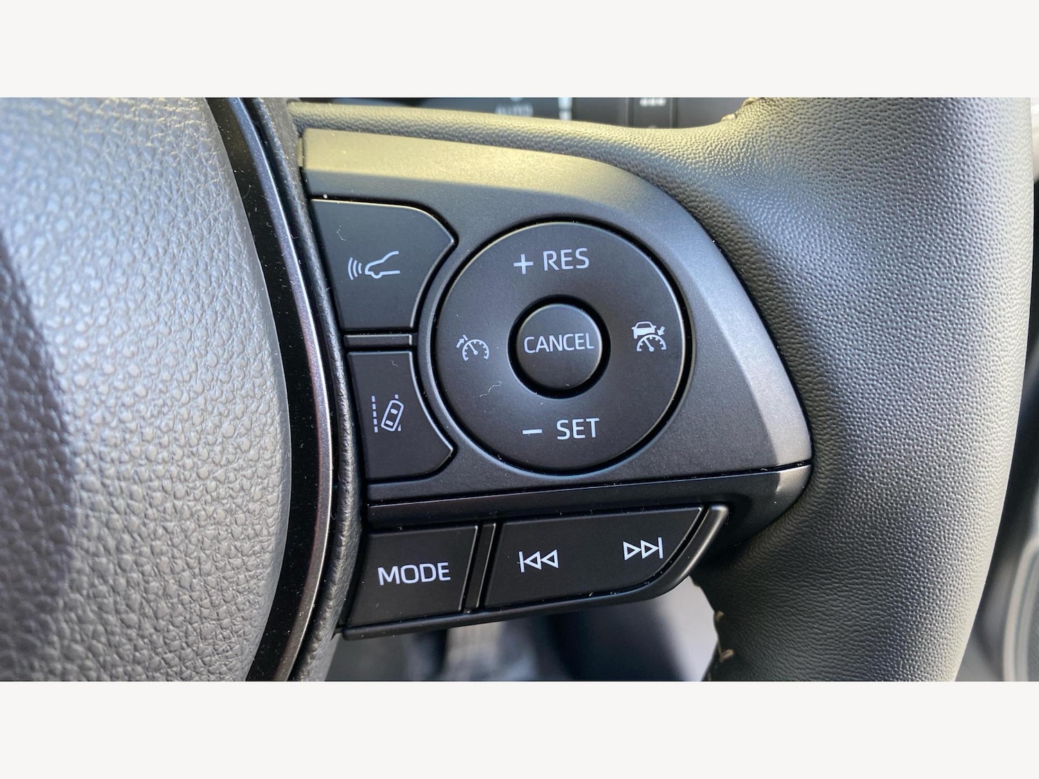 Used Toyota RAV4 2025 for sale - 76702380: Photo 31