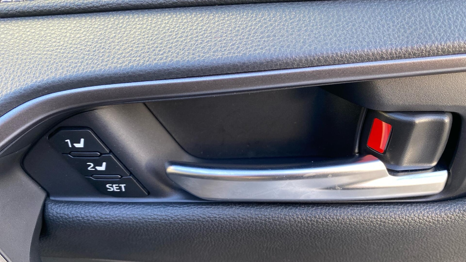 Used Toyota RAV4 2025 for sale - 76702380: Photo 40