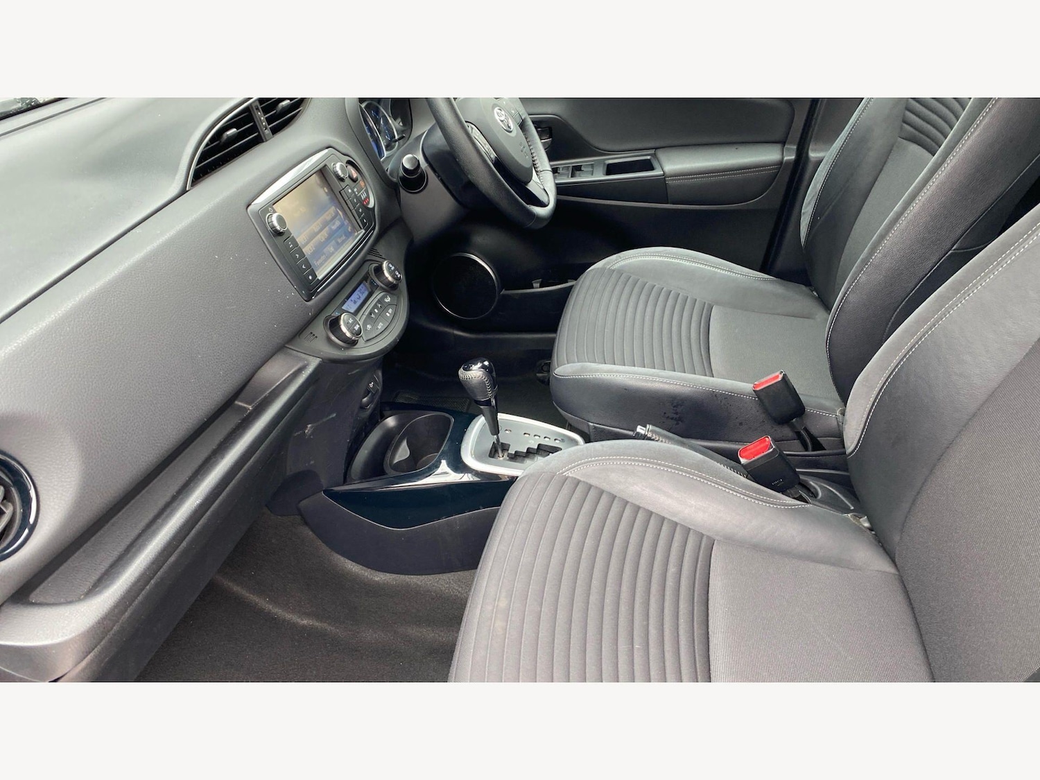 Used Toyota Yaris 2016 for sale - 78062944: Photo 12