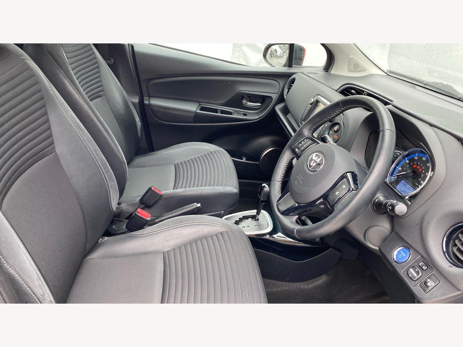 Used Toyota Yaris 2016 for sale - 78062944: Photo 13