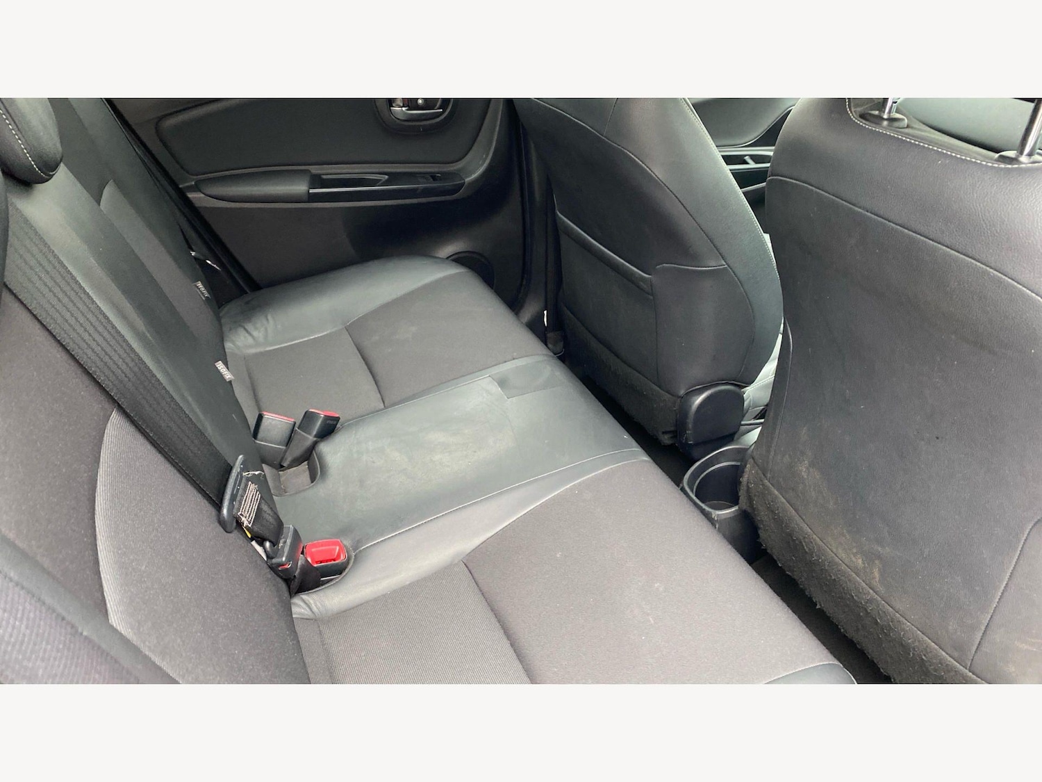 Used Toyota Yaris 2016 for sale - 78062944: Photo 14