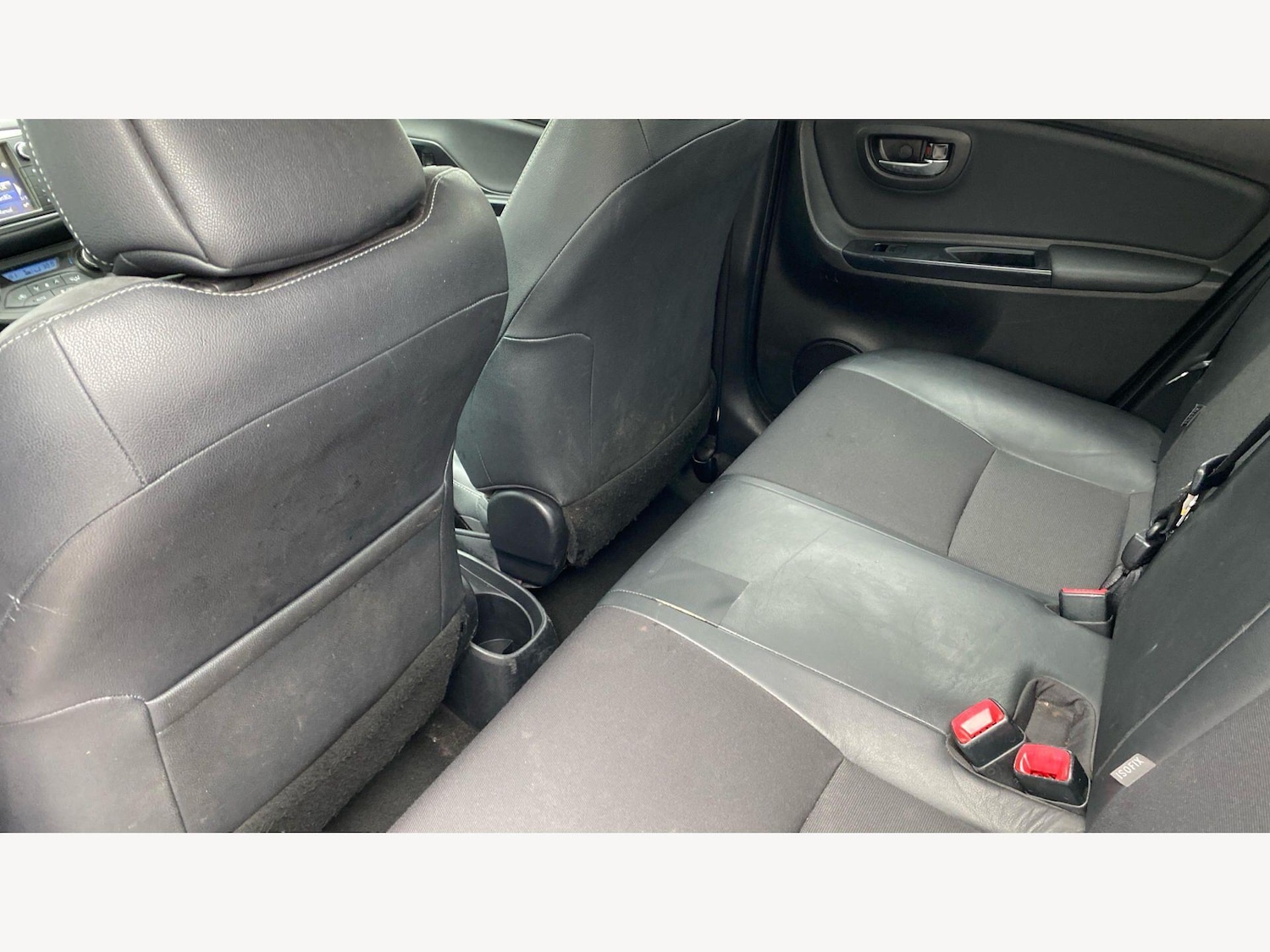 Used Toyota Yaris 2016 for sale - 78062944: Photo 15