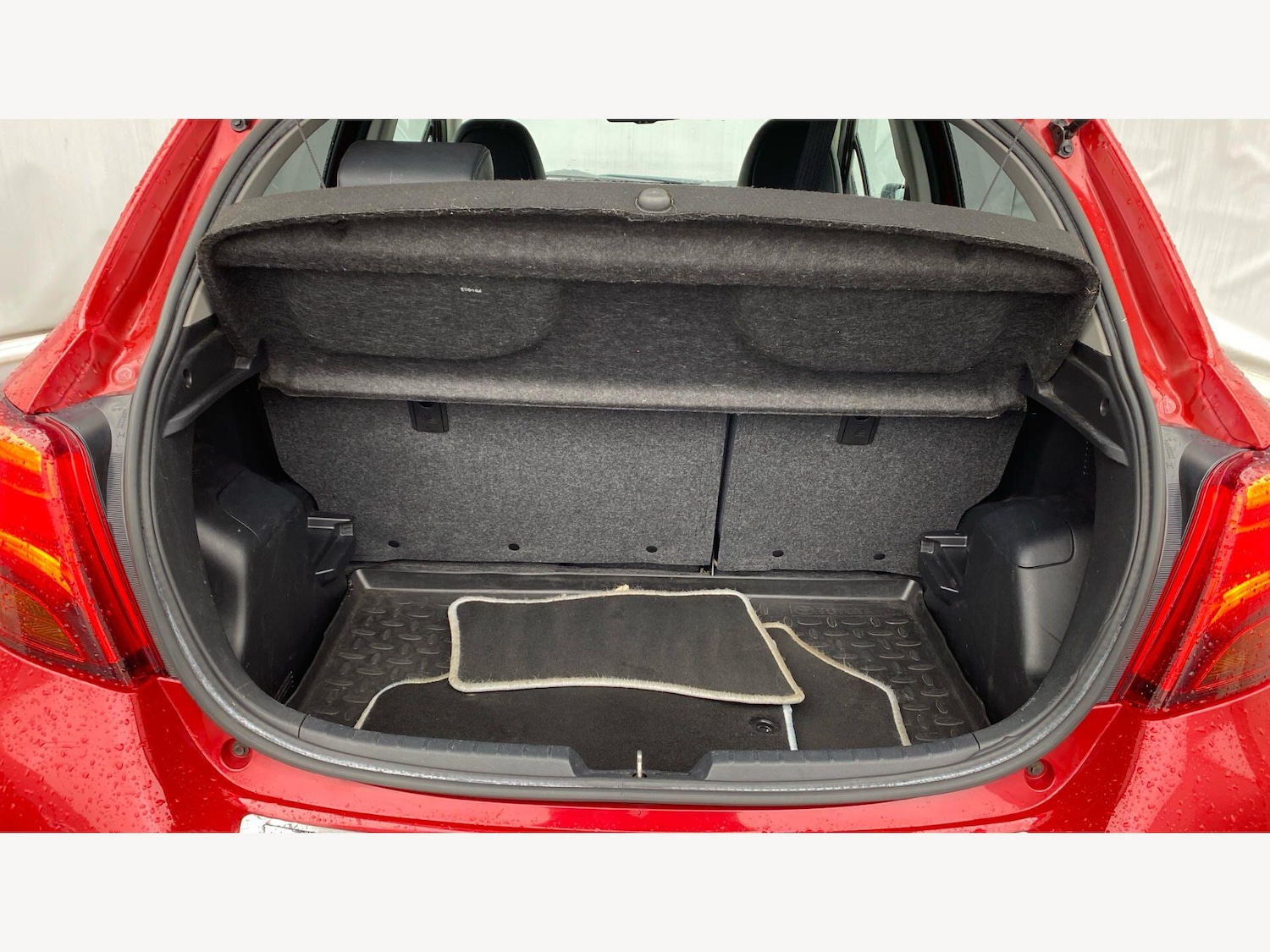 Used Toyota Yaris 2016 for sale - 78062944: Photo 16