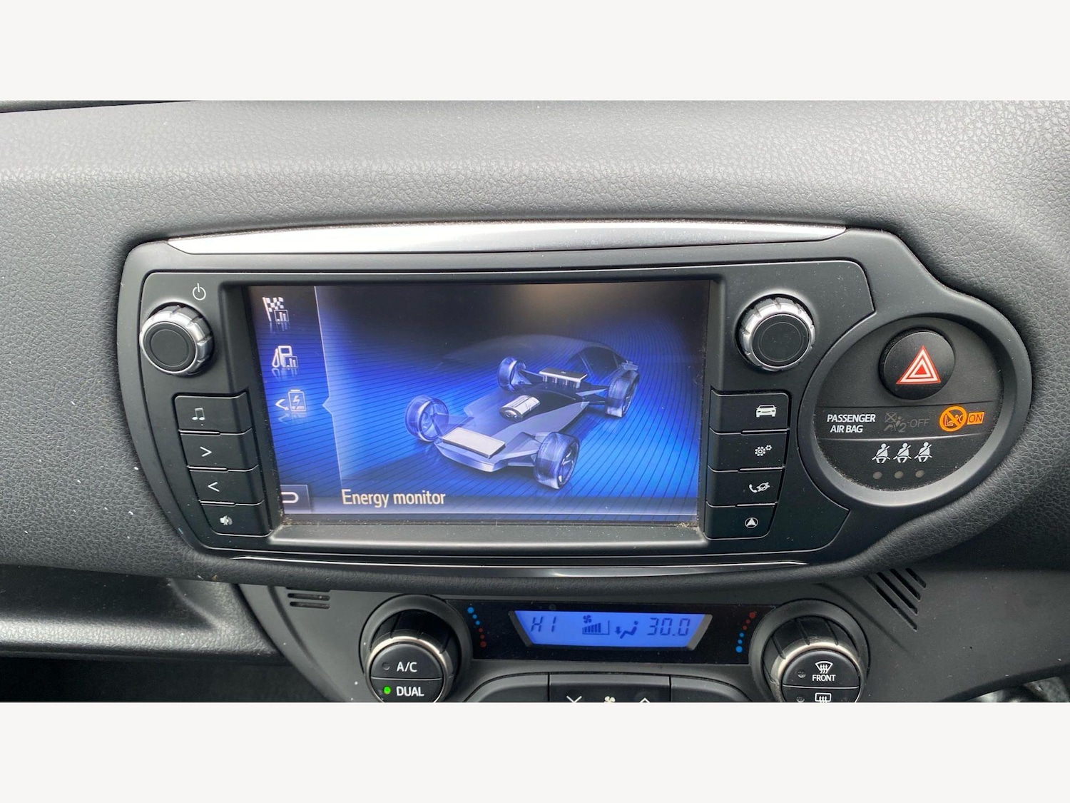 Used Toyota Yaris 2016 for sale - 78062944: Photo 24