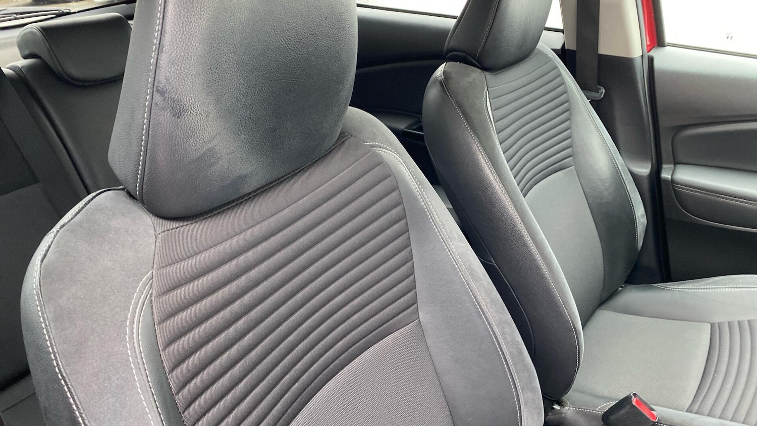 Used Toyota Yaris 2016 for sale - 78062944: Photo 34