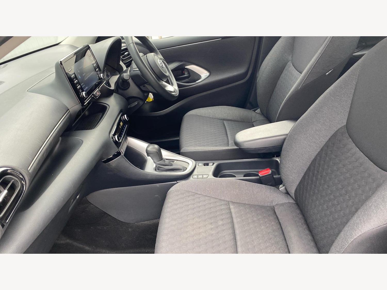 Used Toyota Yaris 2022 for sale - 76348921: Photo 12