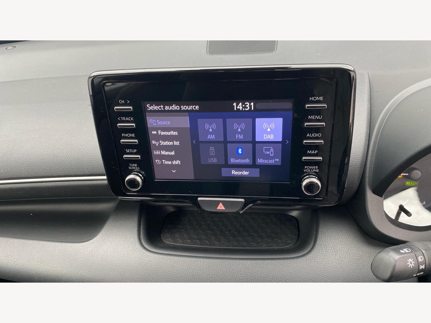 Used Toyota Yaris 2022 for sale - 76348921: Photo 28