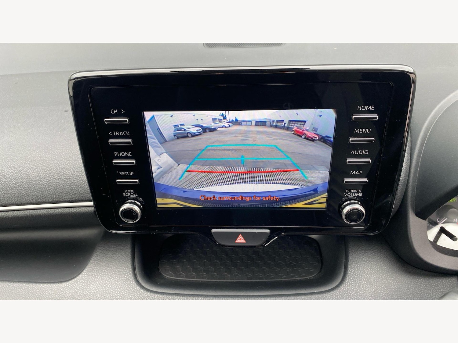 Used Toyota Yaris 2022 for sale - 76348921: Photo 29