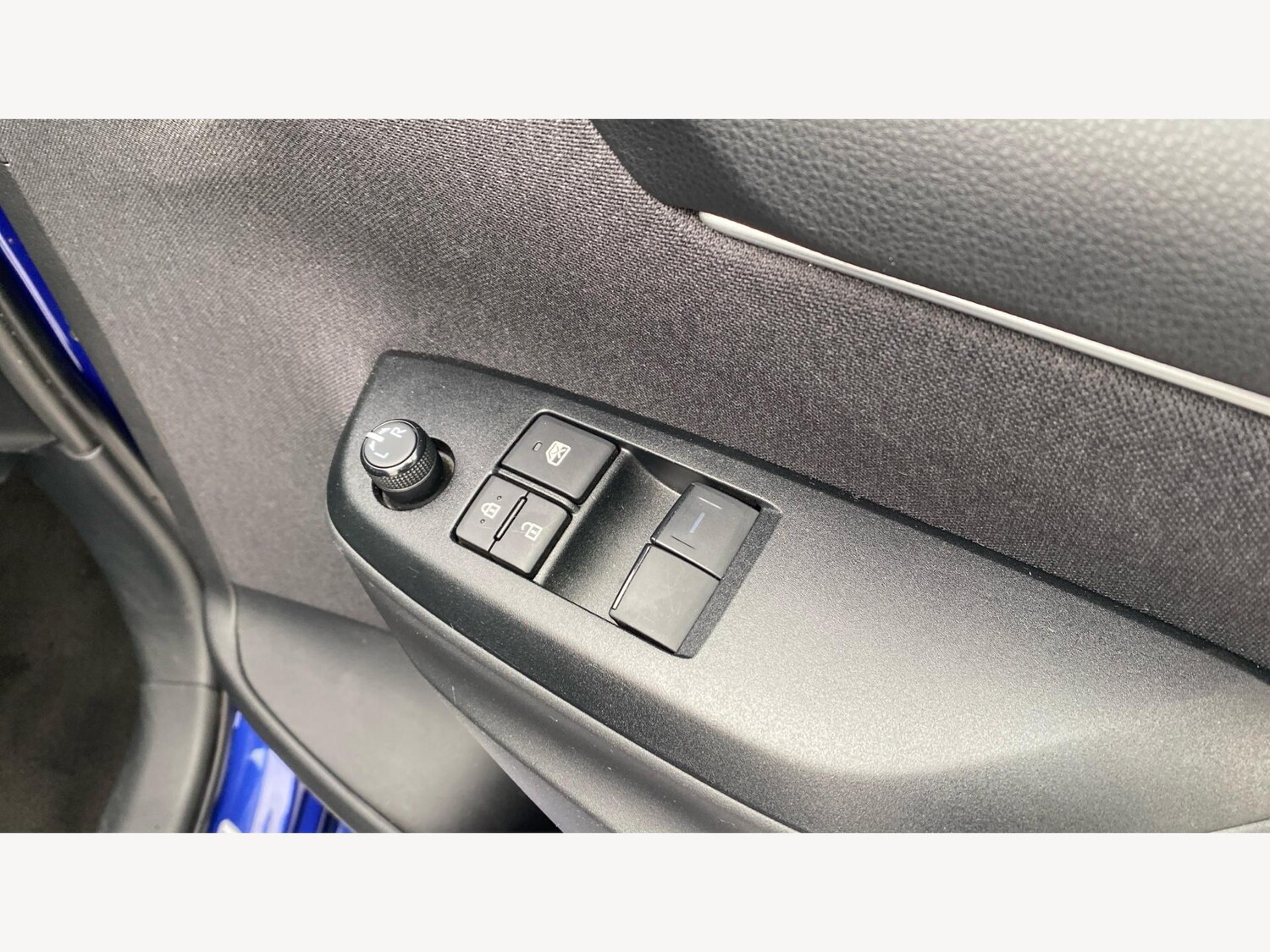 Used Toyota Yaris 2022 for sale - 76348921: Photo 32