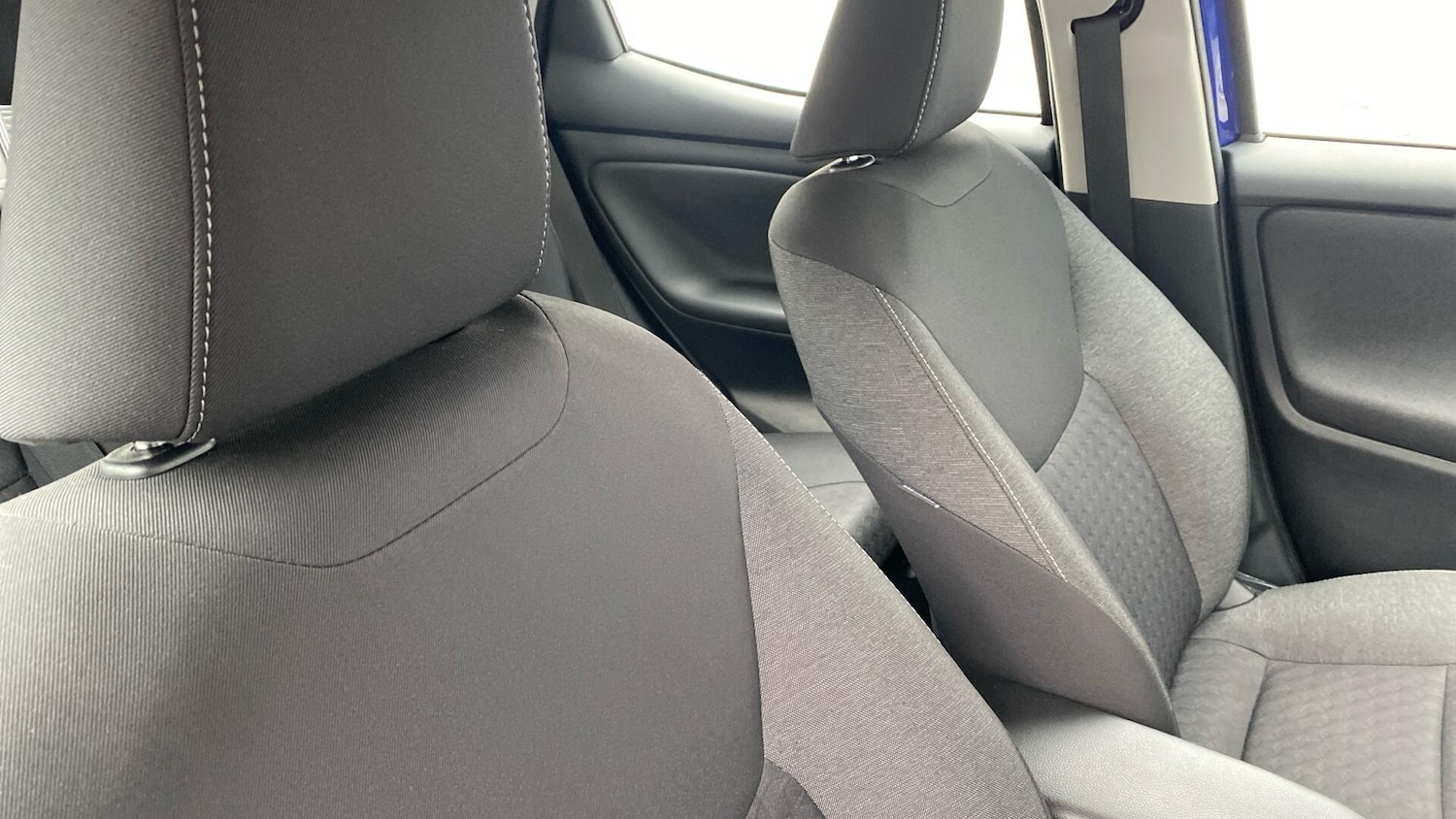 Used Toyota Yaris 2022 for sale - 76348921: Photo 35