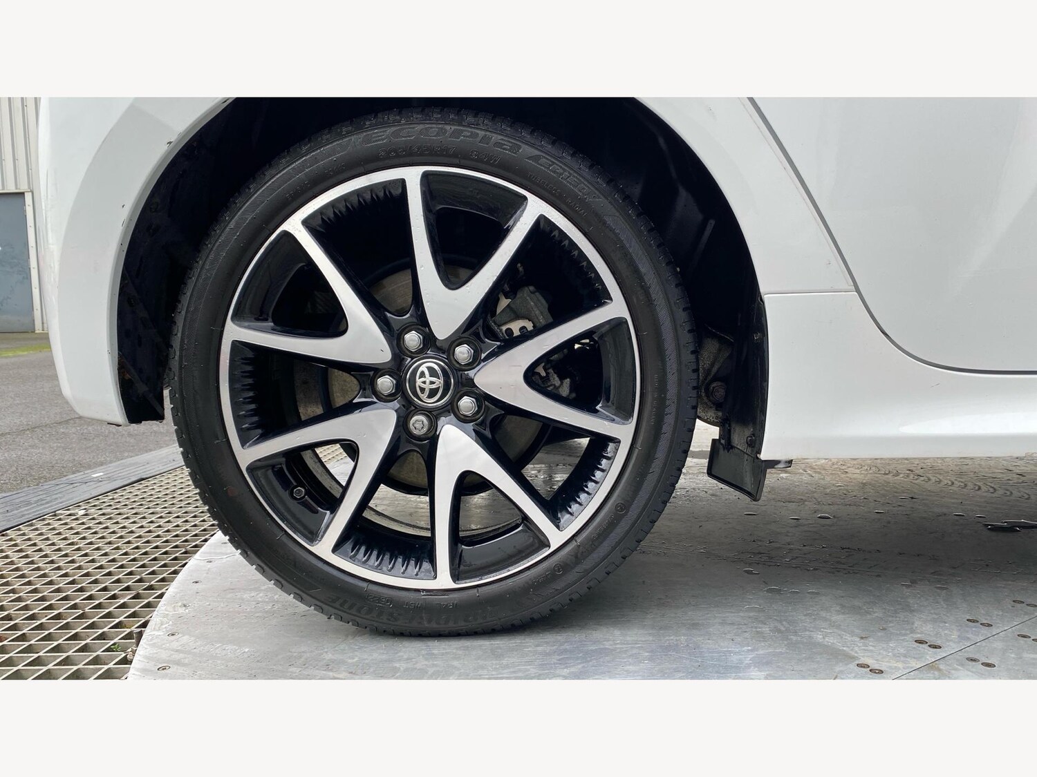 Used Toyota Yaris 2022 for sale - 77203804: Photo 20