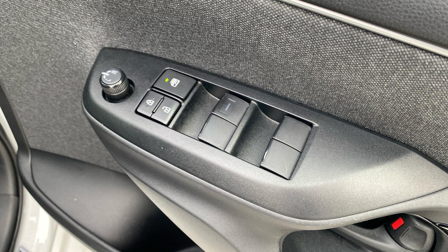 Used Toyota Yaris 2022 for sale - 77203804: Photo 38