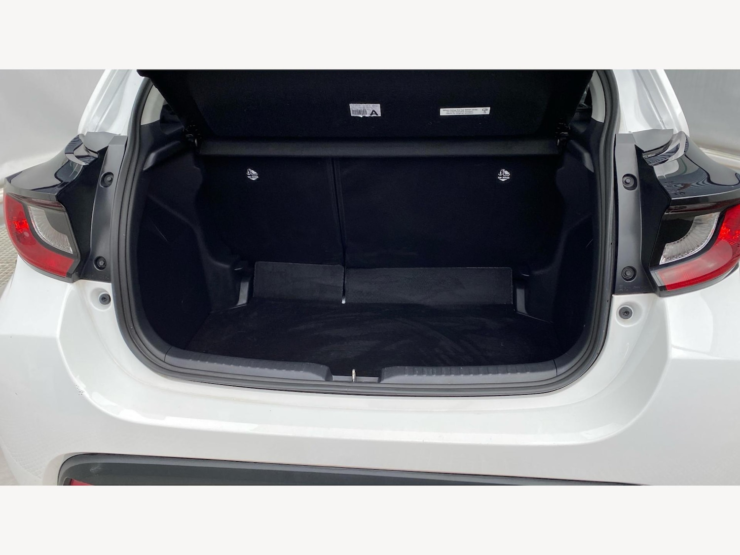 Used Toyota Yaris 2022 for sale - 76607896: Photo 16