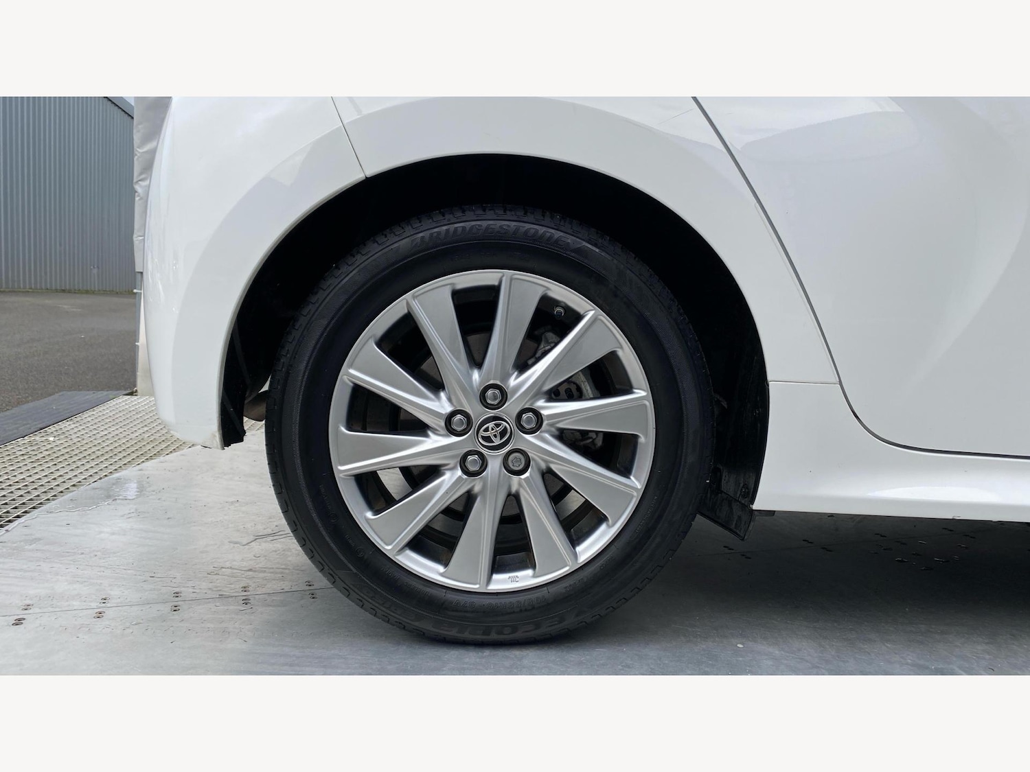 Used Toyota Yaris 2022 for sale - 76607896: Photo 20