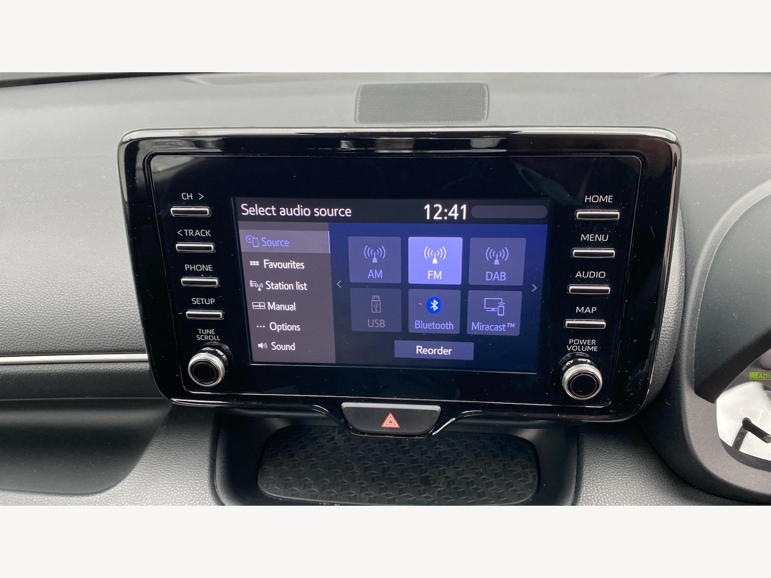 Used Toyota Yaris 2022 for sale - 76607896: Photo 27