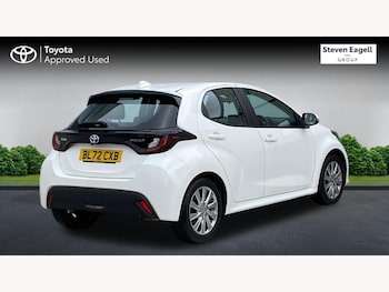 Used Toyota Yaris 2022 for sale - 76607896: Photo