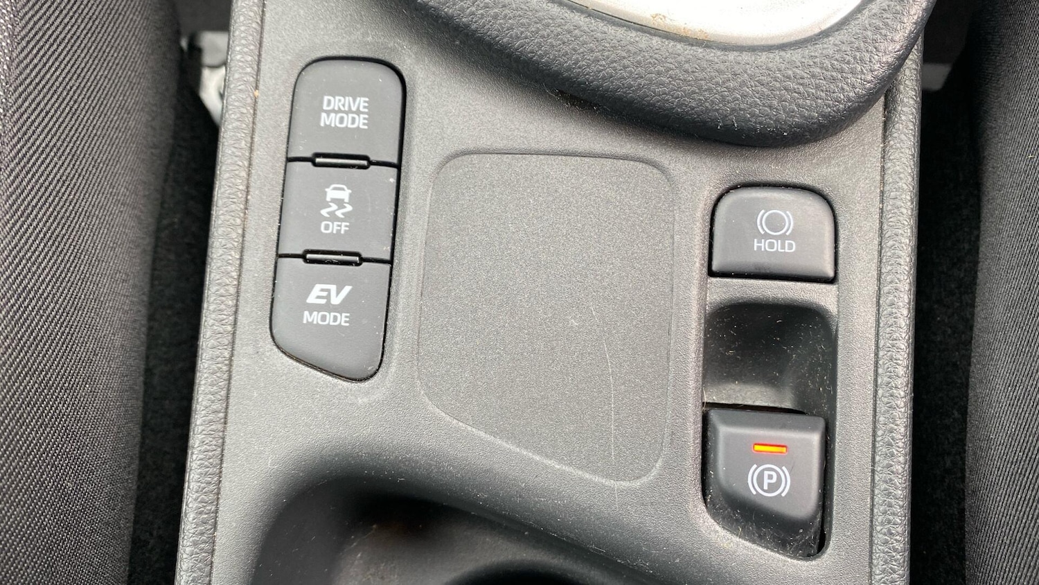 Used Toyota Yaris 2022 for sale - 76607896: Photo 39