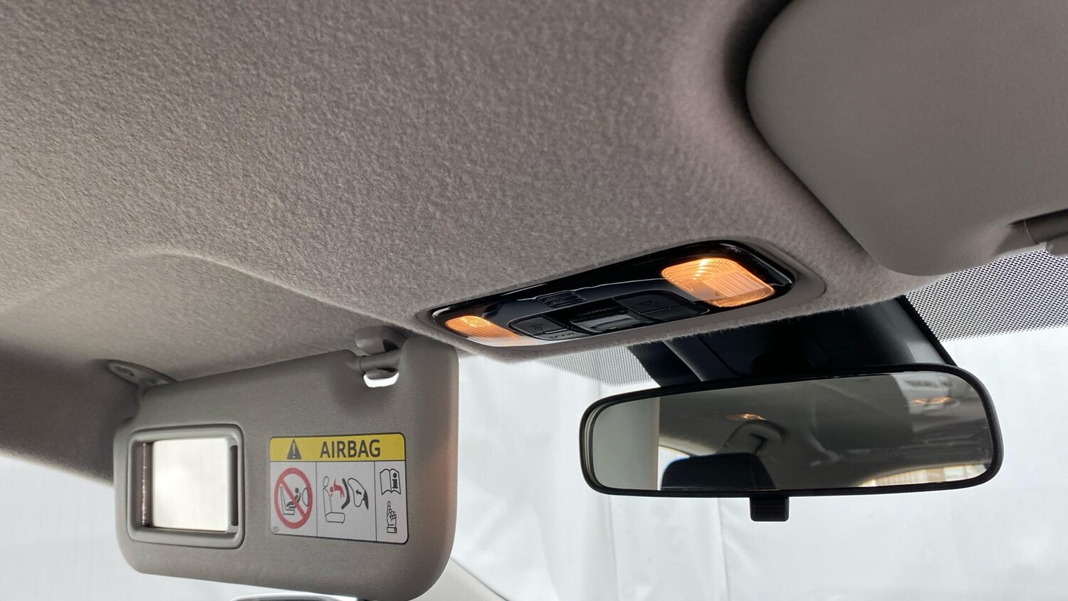 Used Toyota Yaris 2022 for sale - 76607896: Photo 43