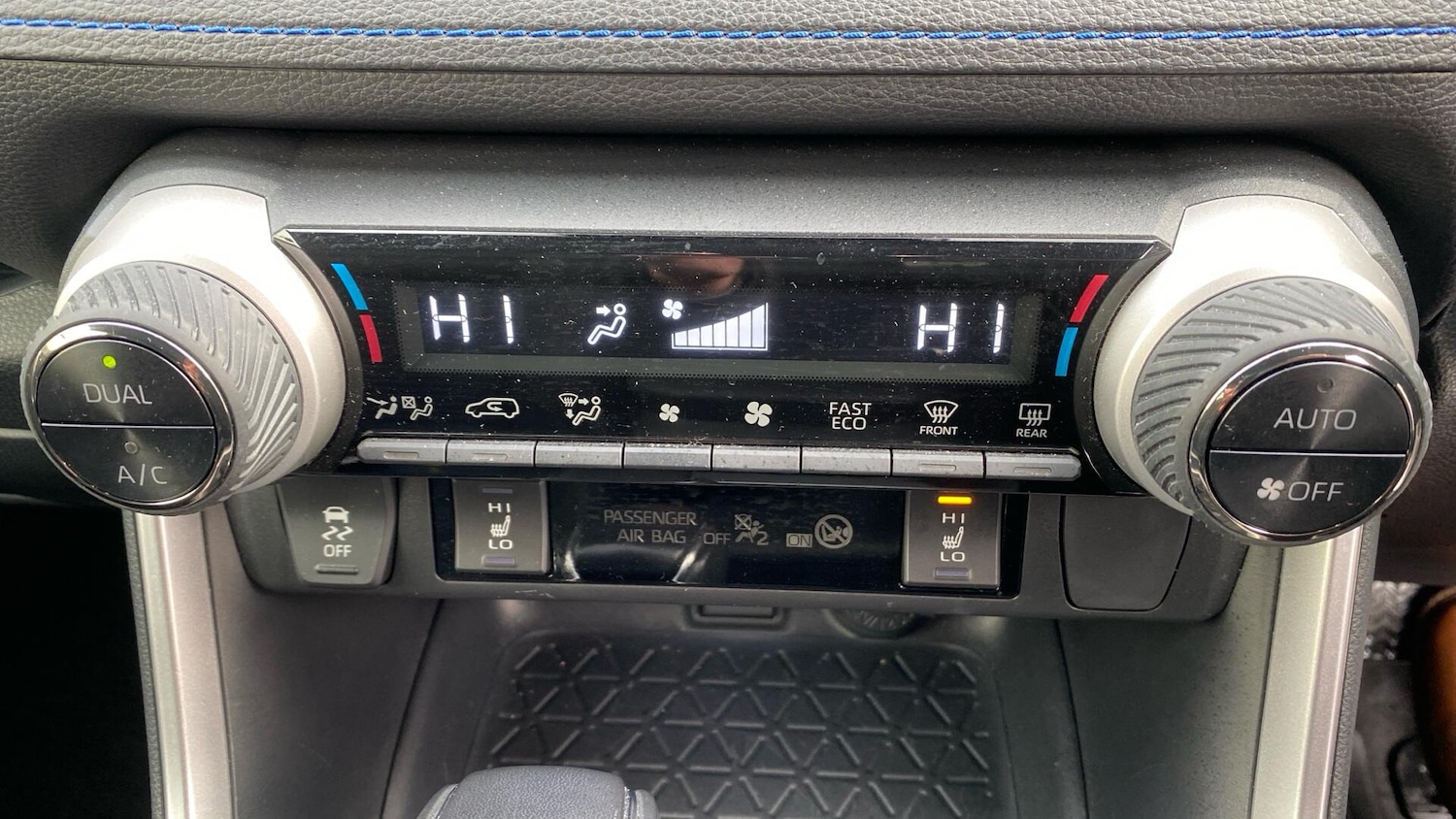 Used Toyota RAV4 2022 for sale - 77633695: Photo 43