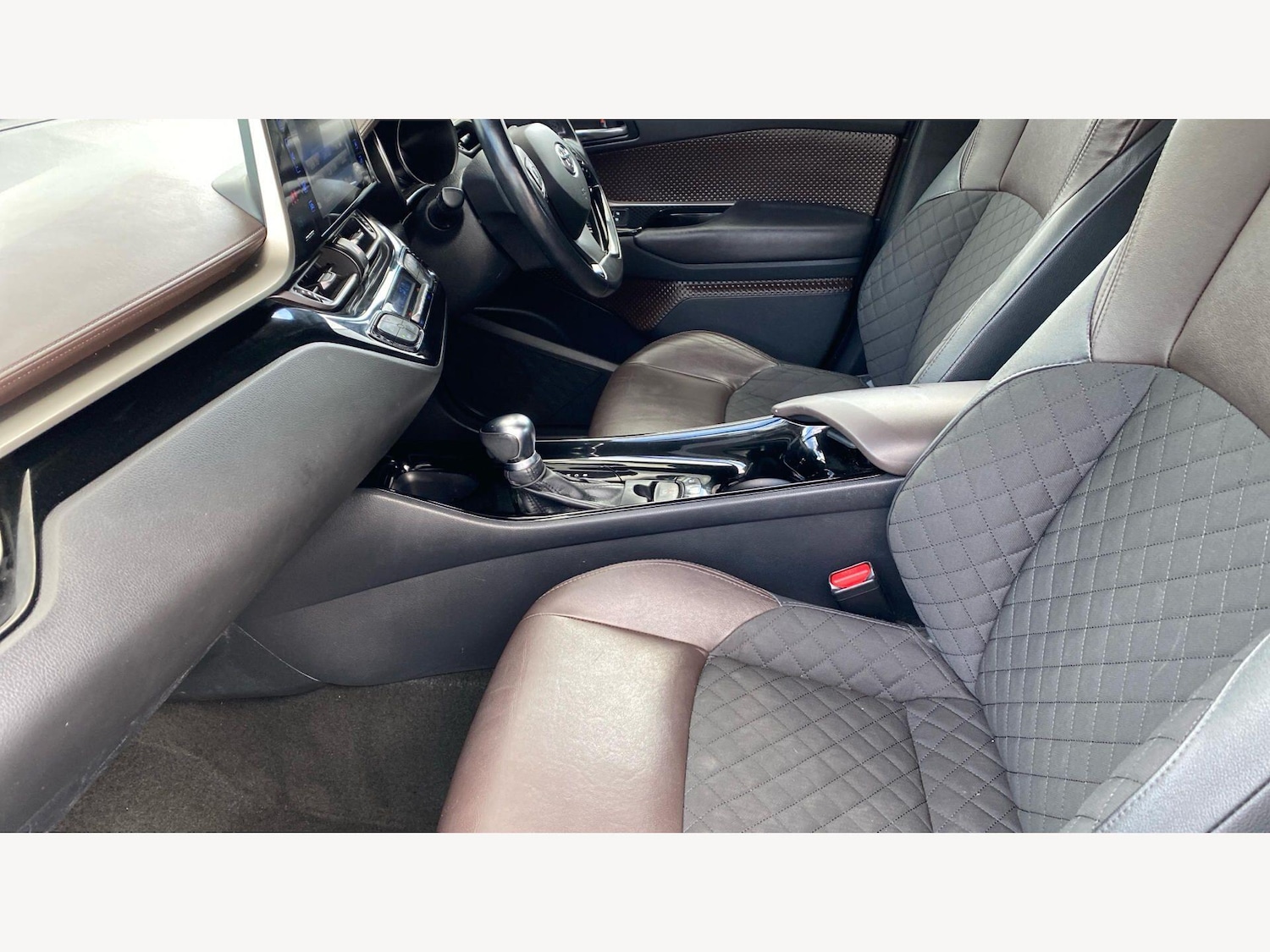 Used Toyota C-HR 2017 for sale - 78086546: Photo 12