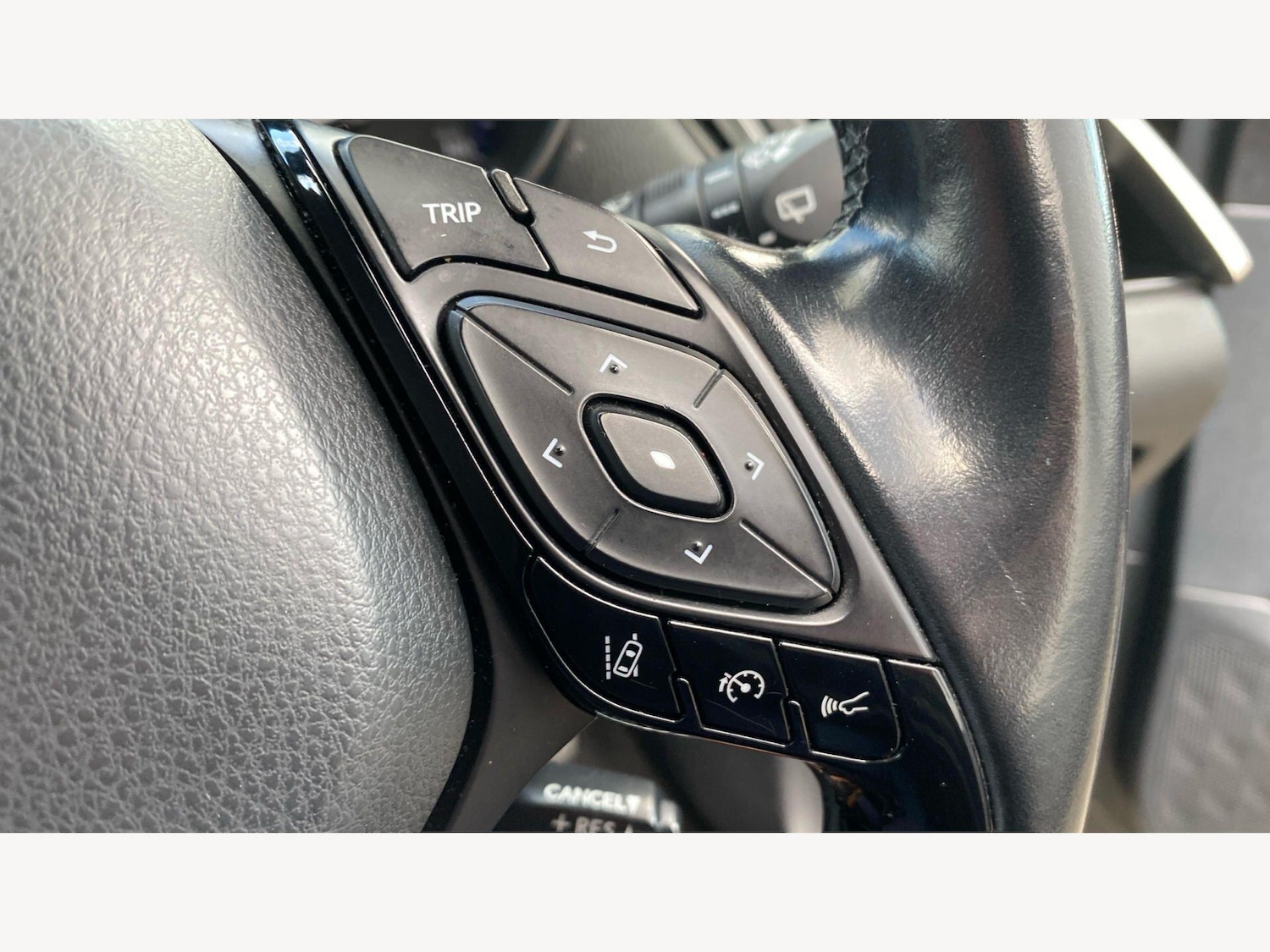 Used Toyota C-HR 2017 for sale - 78086546: Photo 32