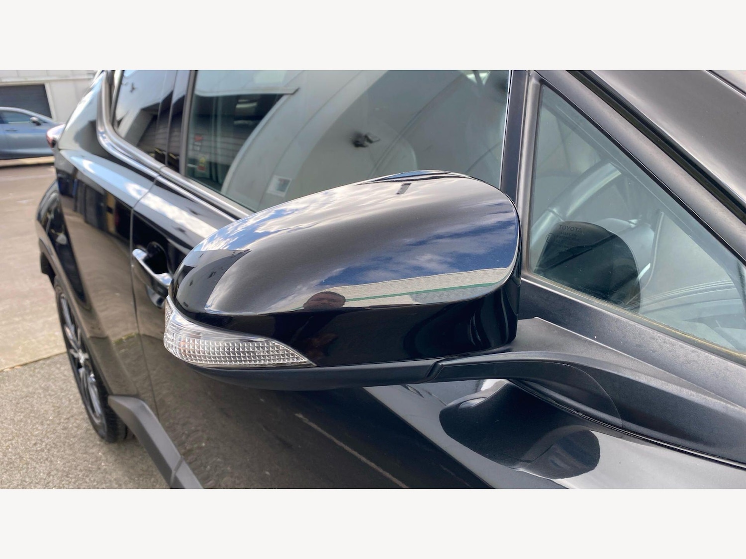 Used Toyota C-HR 2017 for sale - 78086546: Photo 36