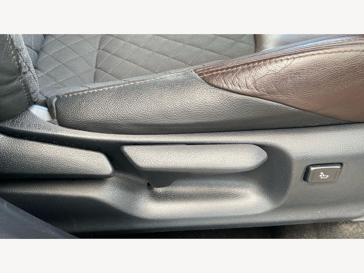 Used Toyota C-HR 2017 for sale - 78086546: Photo 41