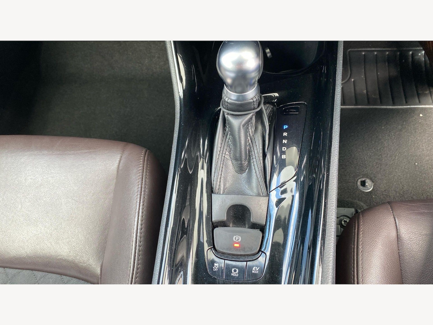 Used Toyota C-HR 2017 for sale - 78086546: Photo 44