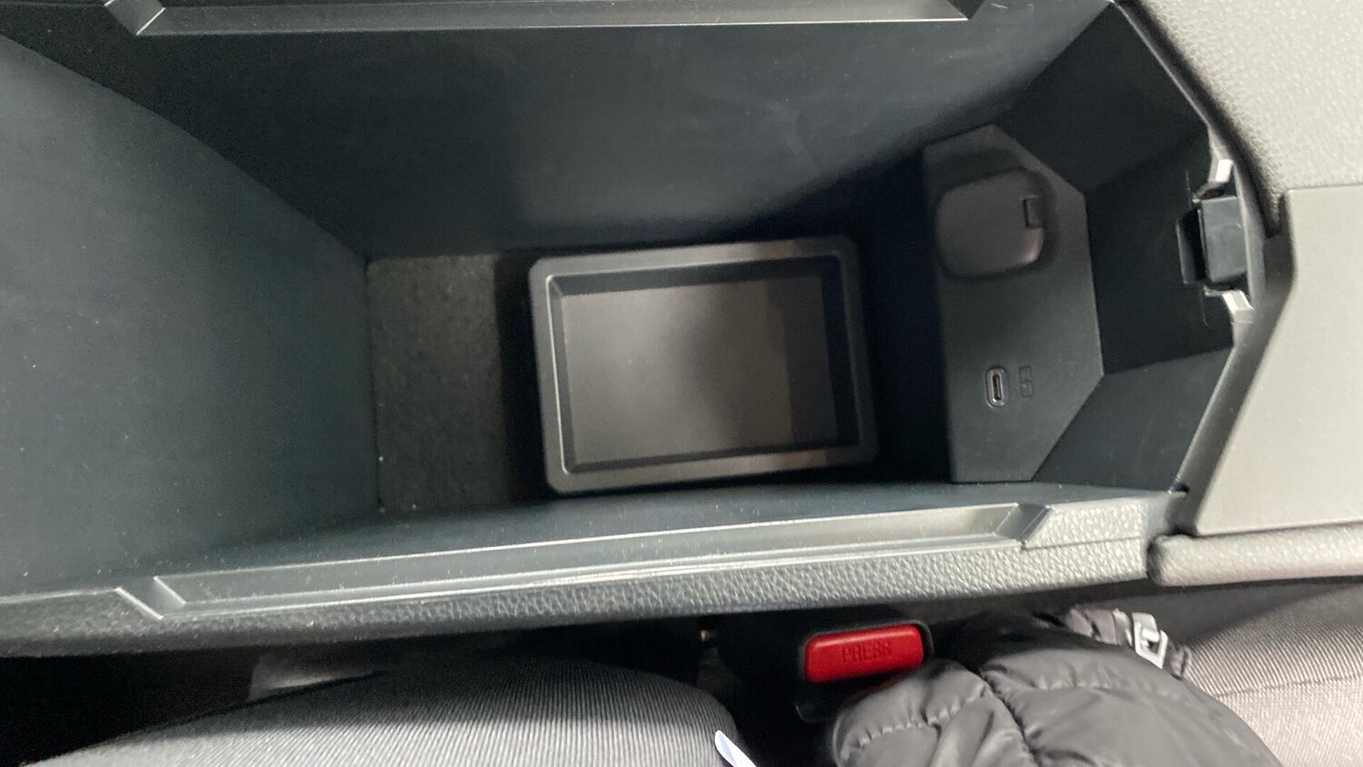 Used Toyota C-HR 2024 for sale - 75978053: Photo 43