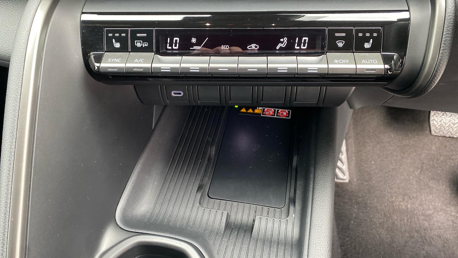 Used Toyota C-HR 2024 for sale - 75978053: Photo 45