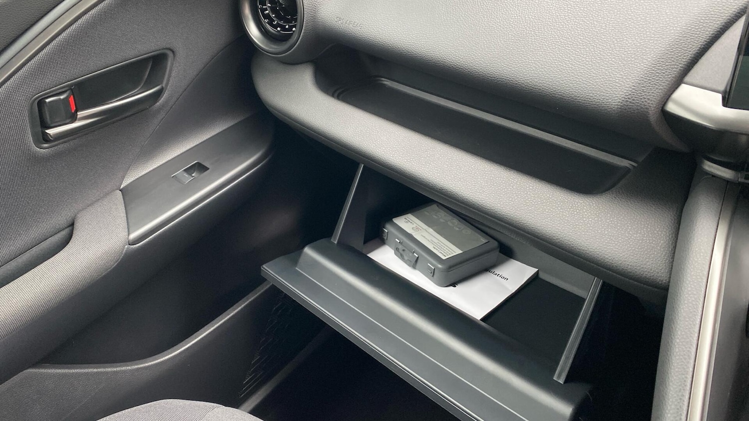 Used Toyota C-HR 2024 for sale - 75978053: Photo 46