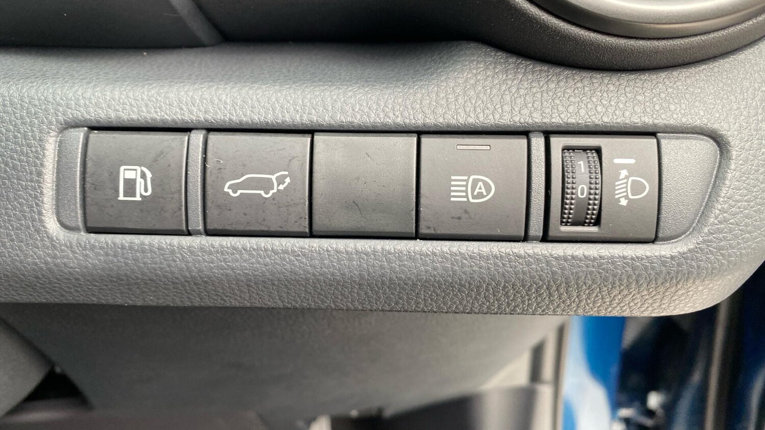 Used Toyota C-HR 2024 for sale - 75978053: Photo 48