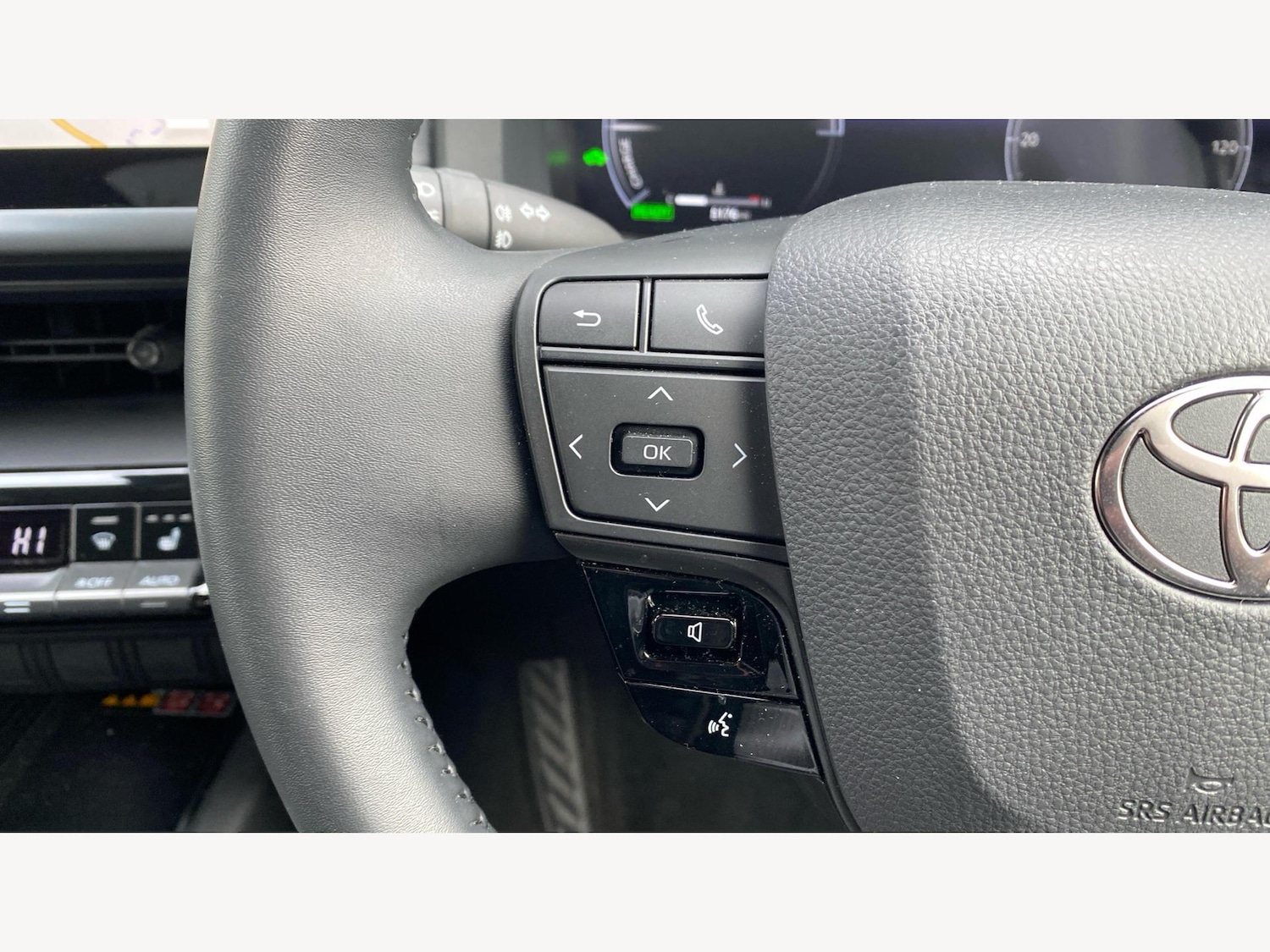 Used Toyota C-HR 2025 for sale - 76457584: Photo 30