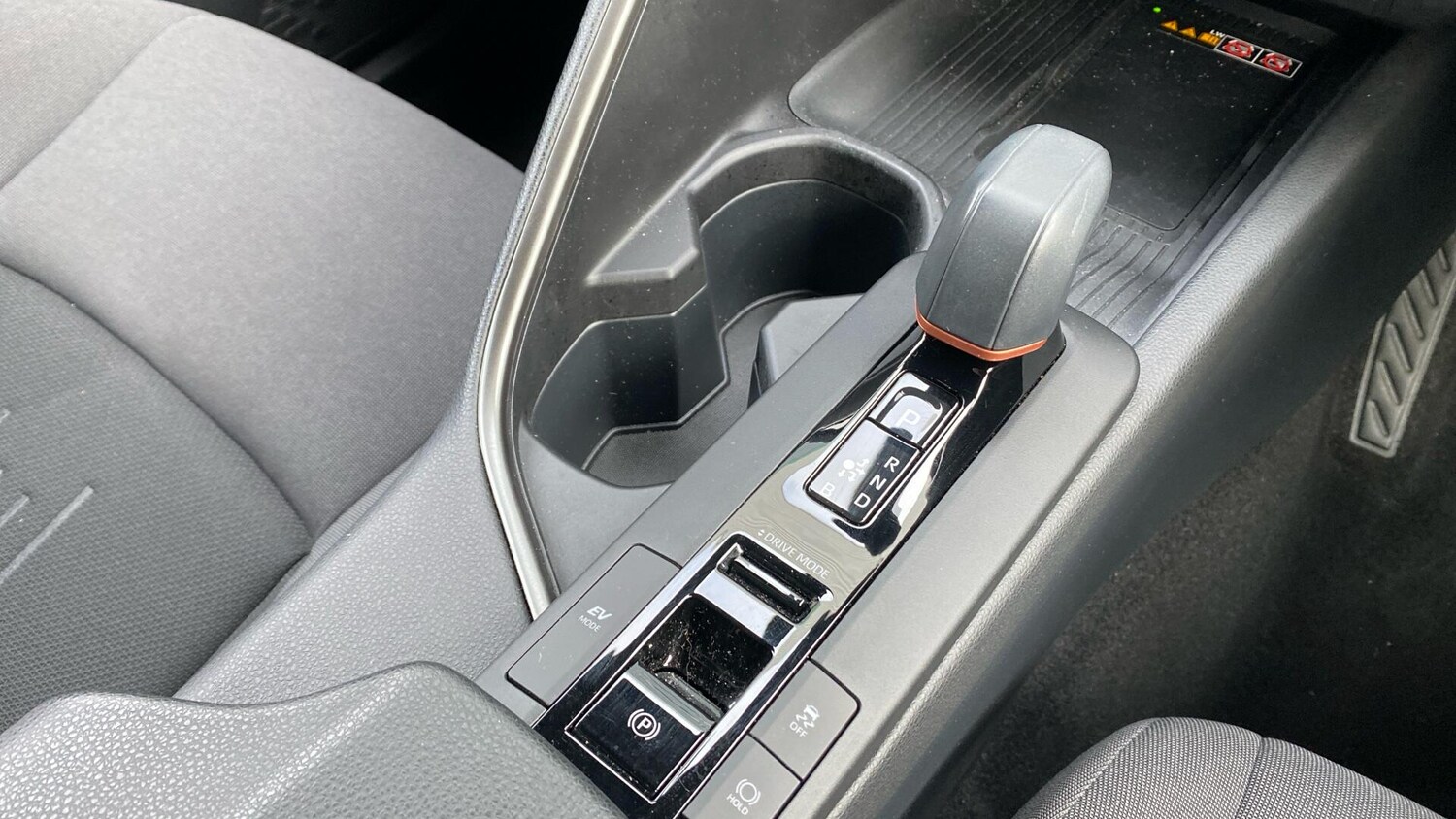 Used Toyota C-HR 2025 for sale - 76457584: Photo 41